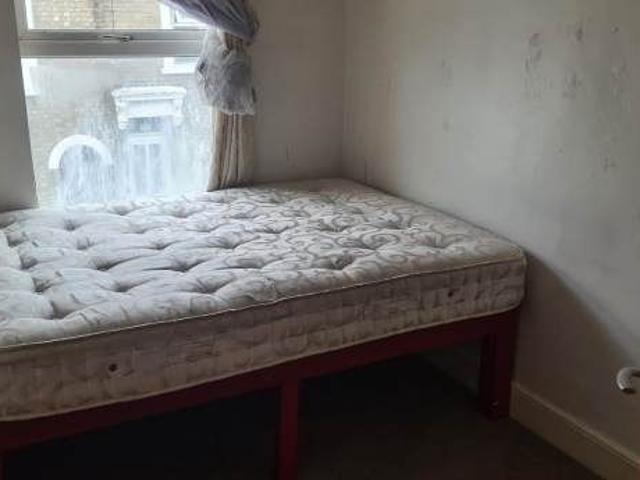 Maitland Street, Bedford MK40, 4 bed town house to rent, £1,600 pcm | PrimeLocation