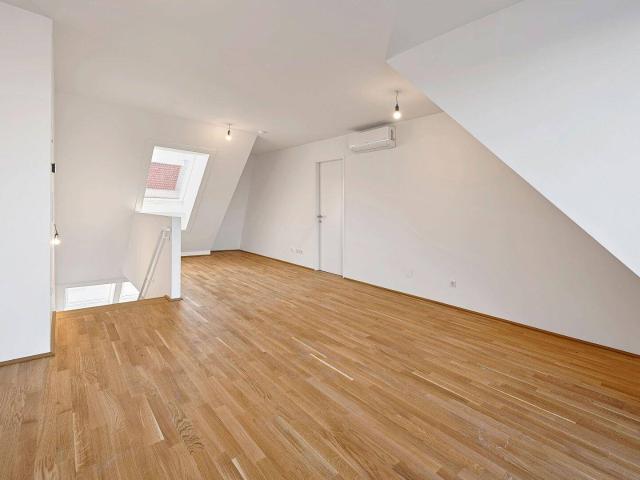 MAI HIGH SONETTE >> Moderne Duplex Wohnung mit lichtdurchfluteten Räumen >> DACHTERRASSE