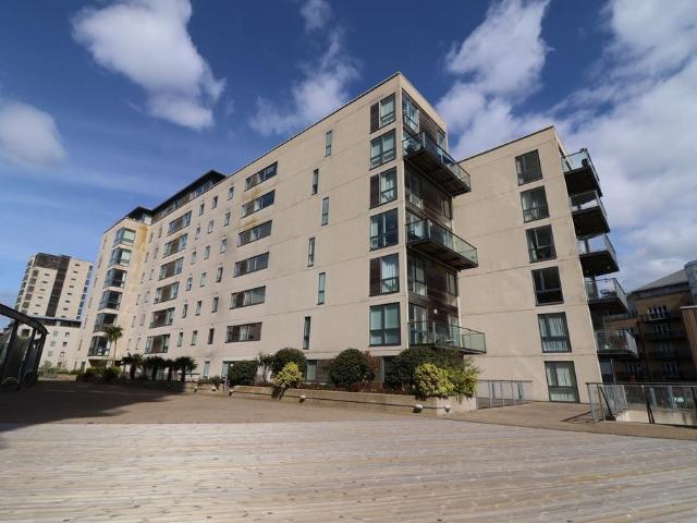 Maia House, Celestia, Cardiff Bay 1 bed flat to rent £950 pcm £219 pw