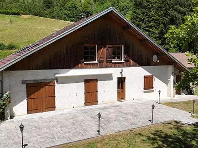 Maîche 25120 Achat / Vente maison 9 pièces t9
