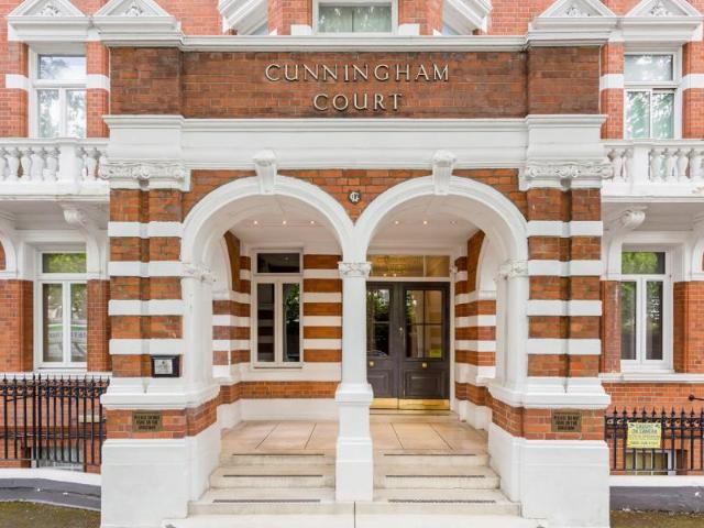 Maida Vale, Maida Vale, W9 4 bed flat to rent £5,499 pcm £1,269 pw