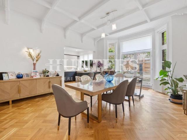 Maida Vale, London W9 6 bed house to rent £15,496 pcm £3,576 pw