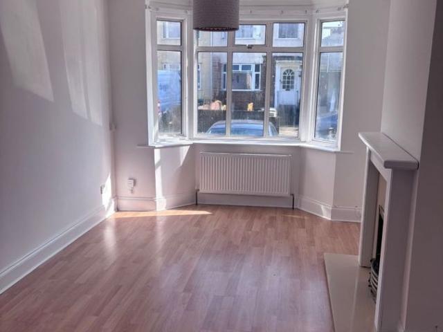 Maida Road, Belvedere DA17, 3 bed terraced house to rent, £2,000 pcm | PrimeLocation