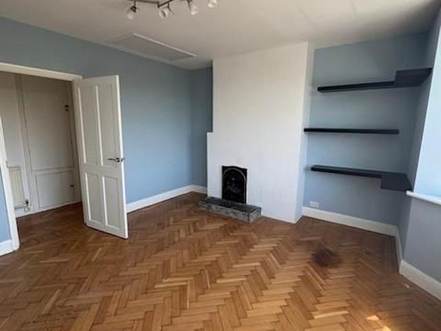 Maiden Lane, Crayford, Kent DA1, 2 bed flat to rent, £1,500 pcm | PrimeLocation