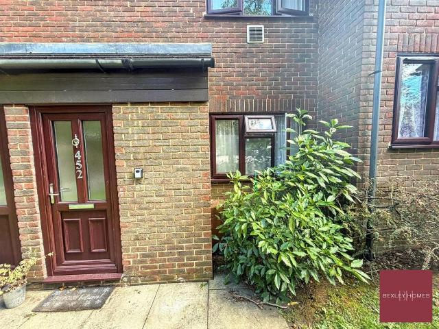 Maidstone Road, Blue Bell Hill, Chatham ME5, 1 bed flat to rent, £950 pcm | PrimeLocation