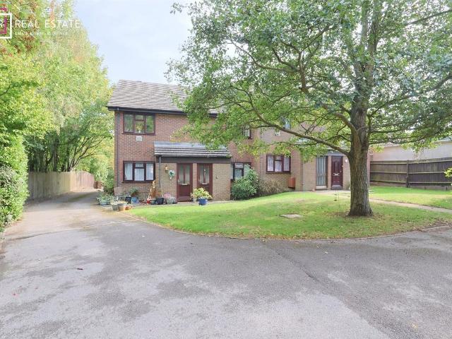 Maidstone Road, Blue Bell Hill, Chatham ME5, 1 bed flat to rent, £950 pcm | PrimeLocation