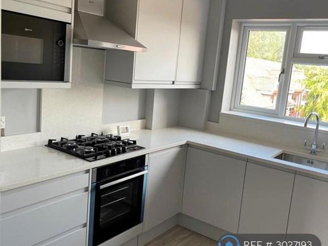 Maidstone Road, Gillingham, ME8 3 bed flat to rent £1,600 pcm £369 pw