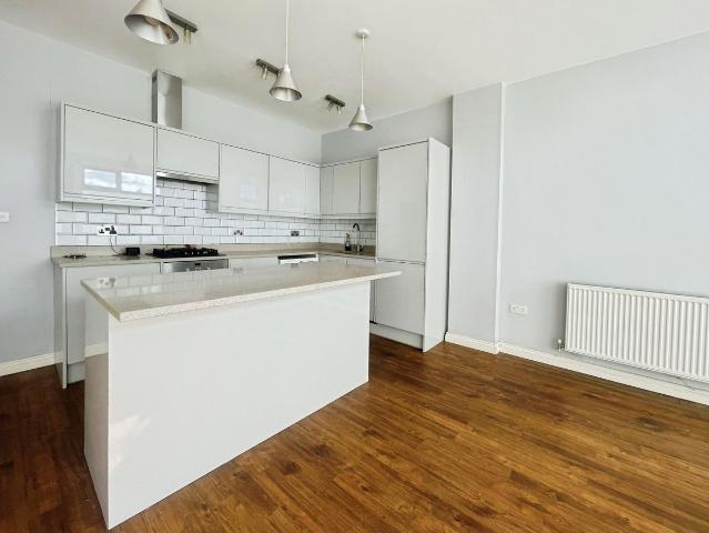 Maidstone Road, Sidcup DA14, 2 bed maisonette to rent, £1,595 pcm | PrimeLocation