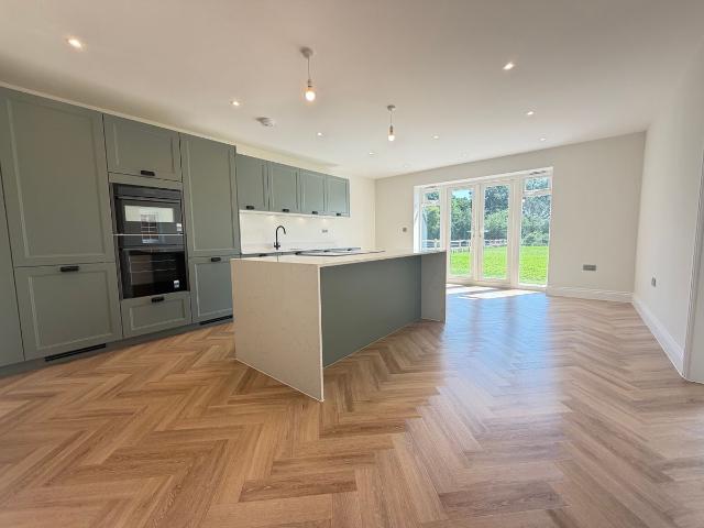 Maidstone Road, Staplehurst TN12, 5 bed detached house to rent, £3,650 pcm | PrimeLocation