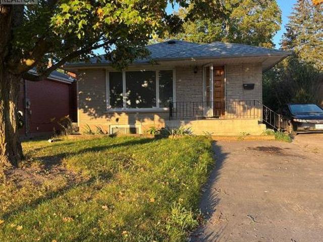 Main Floor Unit 893 Ford Street, Peterborough Otonabee Ward 1, ON, K9J 5V2 house for lease | Listing ID X13800 | Royal LePage