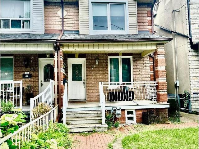 Main Floor 37 Gillespie Avenue in Toronto: Weston Pellam Park House for lease Toronto W03: MLS®# W13038430
