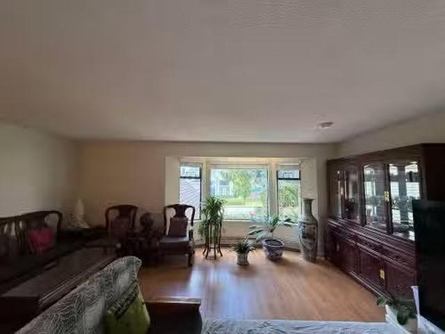 Main House 67Xx Cairns Court, Richmond, BC, V7C 5E6 house fo.