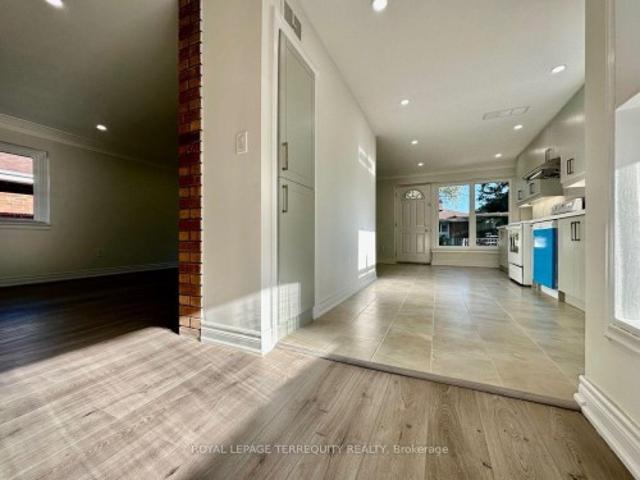 Main Level 21 Janet Boulevard, Toronto, ON, M1R 1H5 house for lease | Listing ID E13828 | Royal LePage
