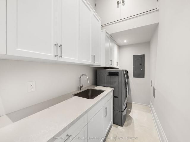 Main Residen 76 Cedar Ridge Road, Whitchurch Stouffville