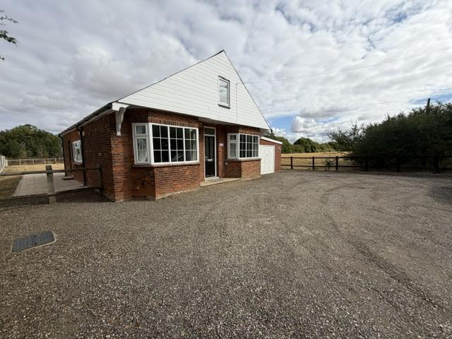 Main Road, Chelmsford 4 bed detached bungalow to rent £1,950 pcm £450 pw