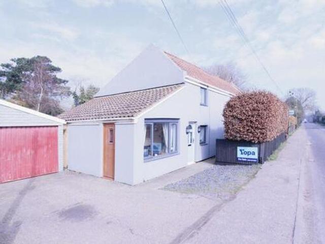 Main Road, Great Yarmouth, 4 Bedroom Property