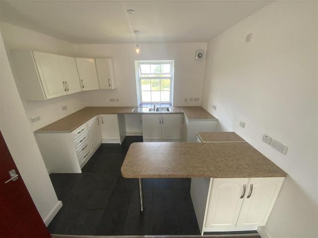 Main Road, Ffynnongroyw, Holywell CH8, 2 bed flat to rent, £725 pcm | PrimeLocation