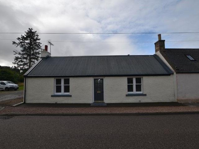 Main Road, Mosstodloch IV32, 1 bed cottage to rent, £800 pcm | PrimeLocation