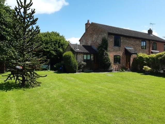 Main Road, Minsterworth, GL2 2 bed semi detached house to rent £1,250 pcm £288 pw