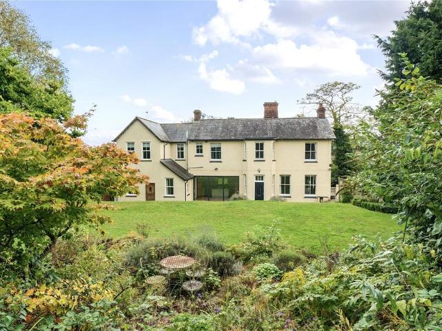Main Road, Wilby, Wellingborough. 6 bed equestrian property to rent £3,500 pcm £808 pw