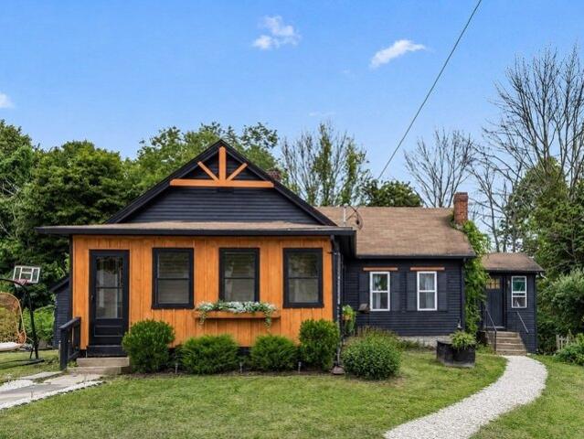 Main St, Charlton, Home For Sale