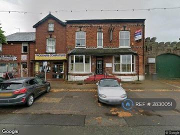 Main St, Frodsham, WA6 2 bed flat to rent £1,050 pcm £242 pw