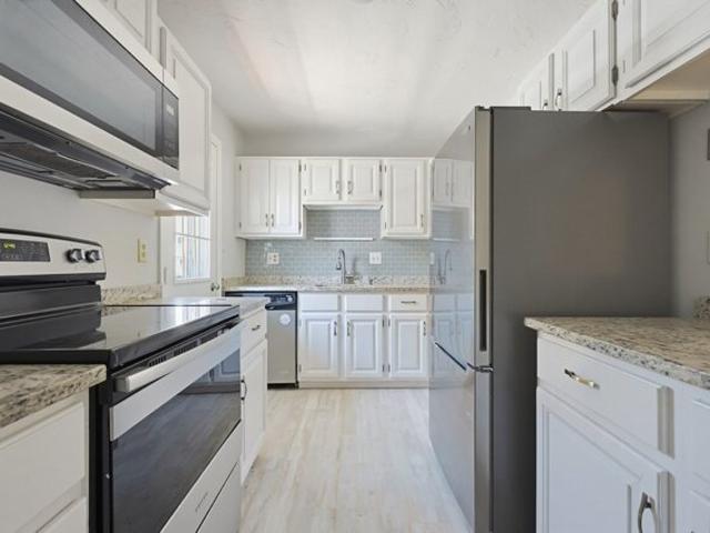Main St Unit D, Hudson, Condo For Sale