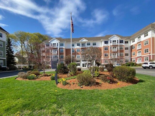 Main St Unit,hudson, Condo For Sale