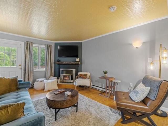Main St Unit,lincoln, Condo For Sale