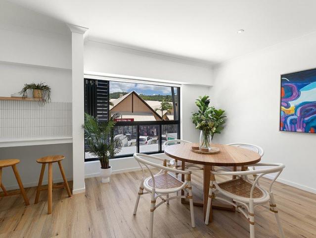 Main Street Airlie Beach Boutique Investment Opportunity!
