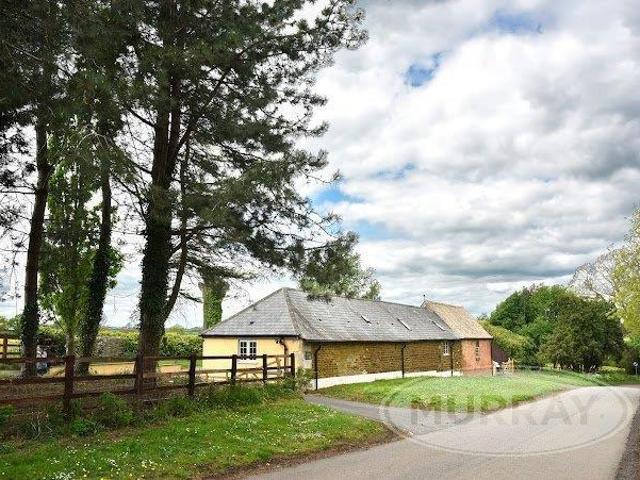 Main Street, Ayston LE15 3 bed cottage to rent £2,950 pcm £681 pw