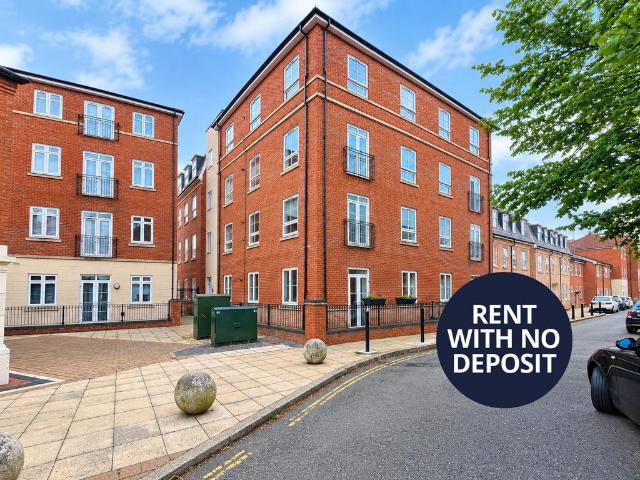 Main Street, Dickens Heath, Shirley. 2 bed flat to rent £1,250 pcm £288 pw