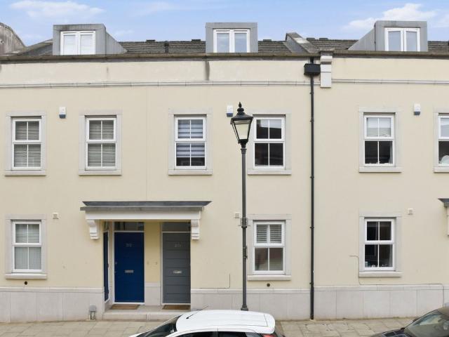 Main Street, Dickens Heath, Solihull, West Midlands B90, 5 bed terraced house to rent, £2,000 pcm | PrimeLocation
