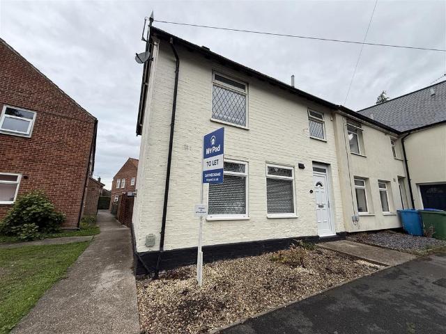 Main Street, Elloughton, Brough 2 bed end of terrace house to rent £800 pcm £185 pw
