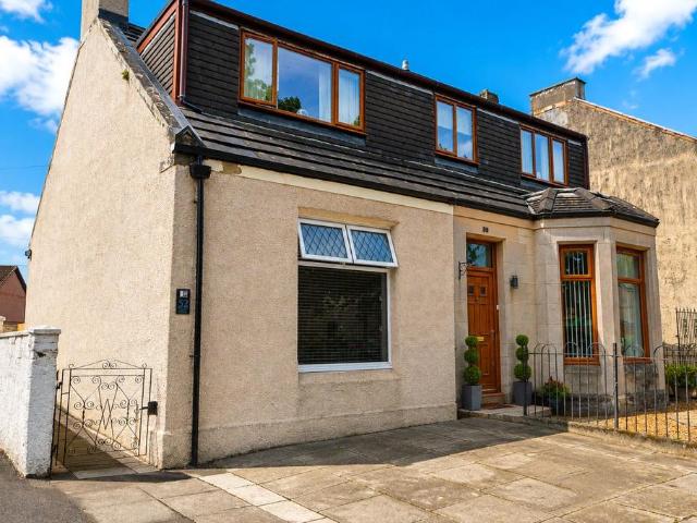 Main Street, Falkirk FK2 1 bed semi detached house to rent £995 pcm £230 pw