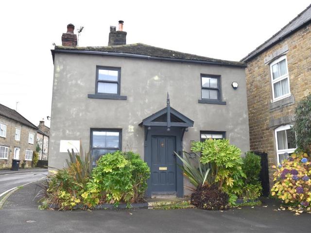 Main Street, Kirkby Malzeard 2 bed cottage to rent £900 pcm £208 pw
