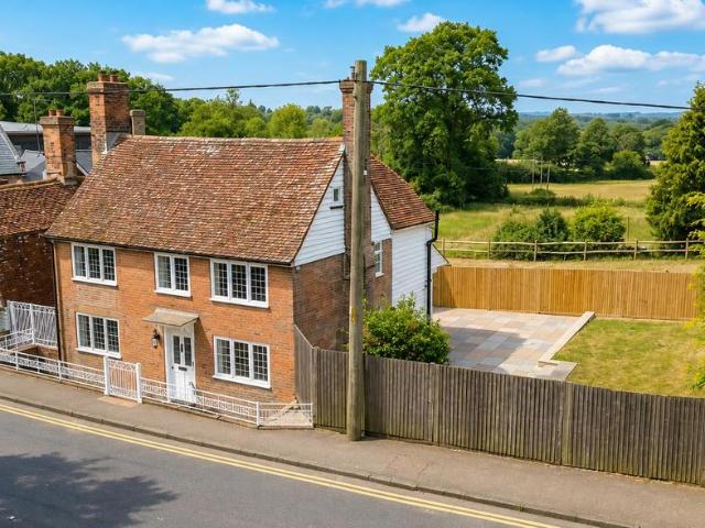 Main Street, Northiam 5 bed house to rent £2,500 pcm £577 pw