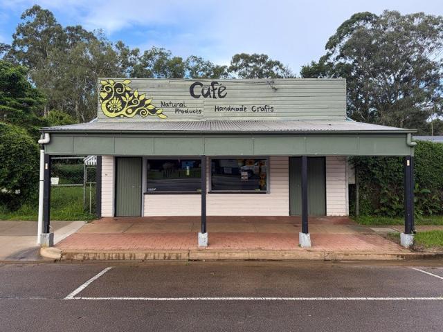 MAIN STREET OPPORTUNITY WITH RESIDENCE & COMMERCIAL SPACE