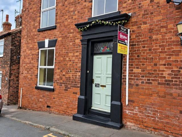 Main Street, Ottringham HU12 3 bed terraced house to rent £750 pcm £173 pw