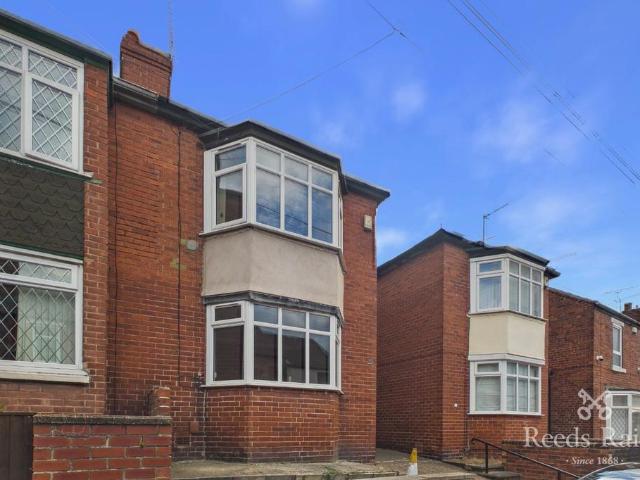 Main Street, Rawmarsh, Rotherham. 2 bed semi detached house to rent £850 pcm £196 pw