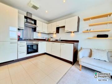 Main Street, Solihull B90, 2 bed flat to rent, £1,550 pcm | PrimeLocation