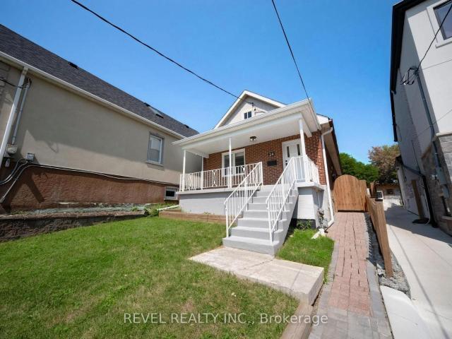 Main 24 Kenora Crescent in Toronto: Keelesdale Eglinton West House for lease Toronto W03: MLS®# W13098890