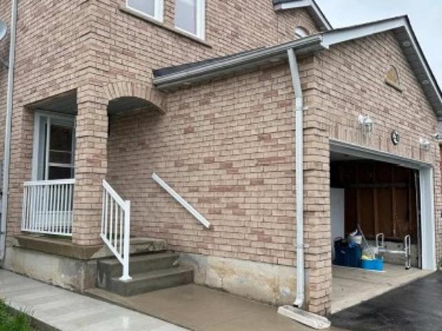 Main 210 Ecclestone Drive, Brampton, ON, L6X 3R1 house for lease | Listing ID W13764 | Royal LePage