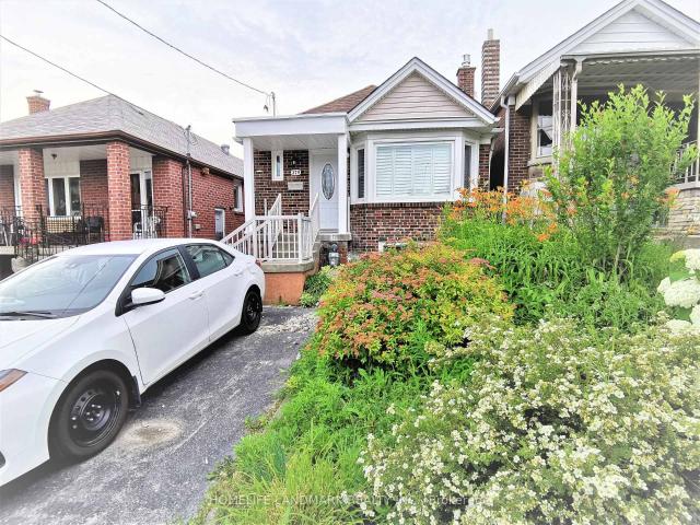 Main 379 Whitmore Avenue in Toronto: Briar Hill Belgravia House for lease Toronto W04: MLS®# W13025826