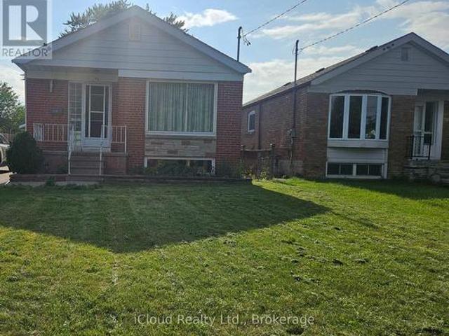 Main 32 Frey Crescent, Toronto, ON, M1R 2C6 house for lease | Listing ID E13687 | Royal LePage