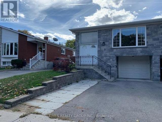 Main 3346 Ivernia Road, Mississauga, ON, L4Y 3E8 house for lease | Listing ID W13235 | Royal LePage