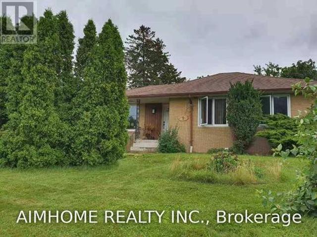 Main 9 Maldaver Avenue, Mississauga, ON, L5M 1W4 house for lease | Listing ID W13584 | Royal LePage