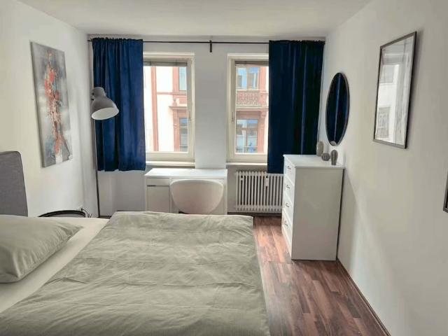 Mainluststraße 2.stock Apartment