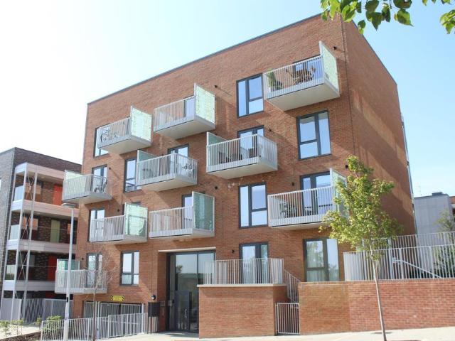 Mainstay Court, Campbell Park 2 bed apartment to rent £1,350 pcm £312 pw