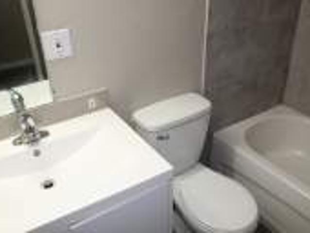 Mainstreet On 33rd Apartments | 1110 Avenue W N
